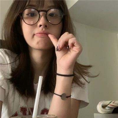 投靠女与出走男在线观看封面